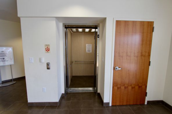 Class A Office/Medical : 2 Southern Point Pkwy, Hattiesburg, MS 39401